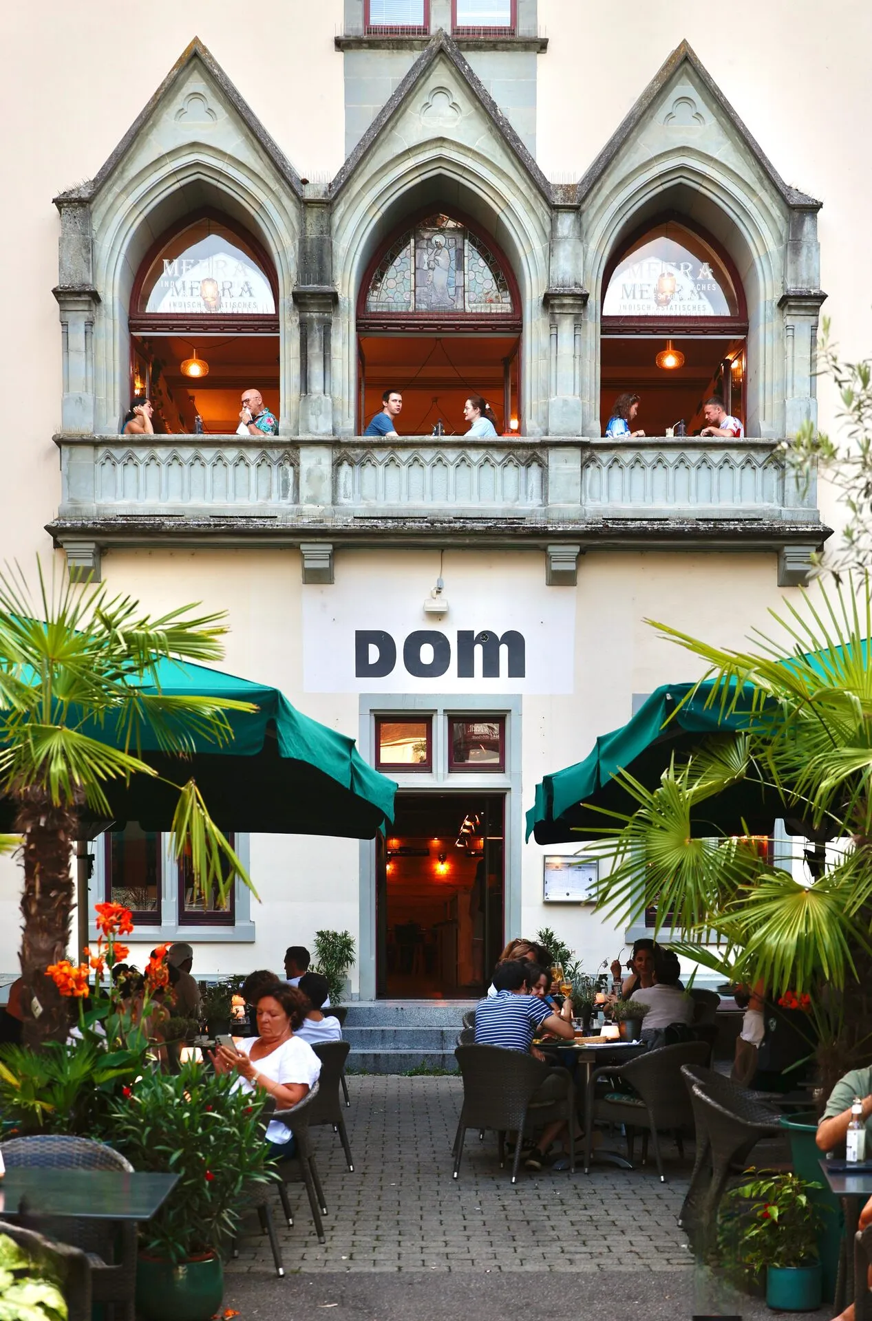 Restaurant Konstanz Altstadt – The Dom historisches Gebäude am Münster